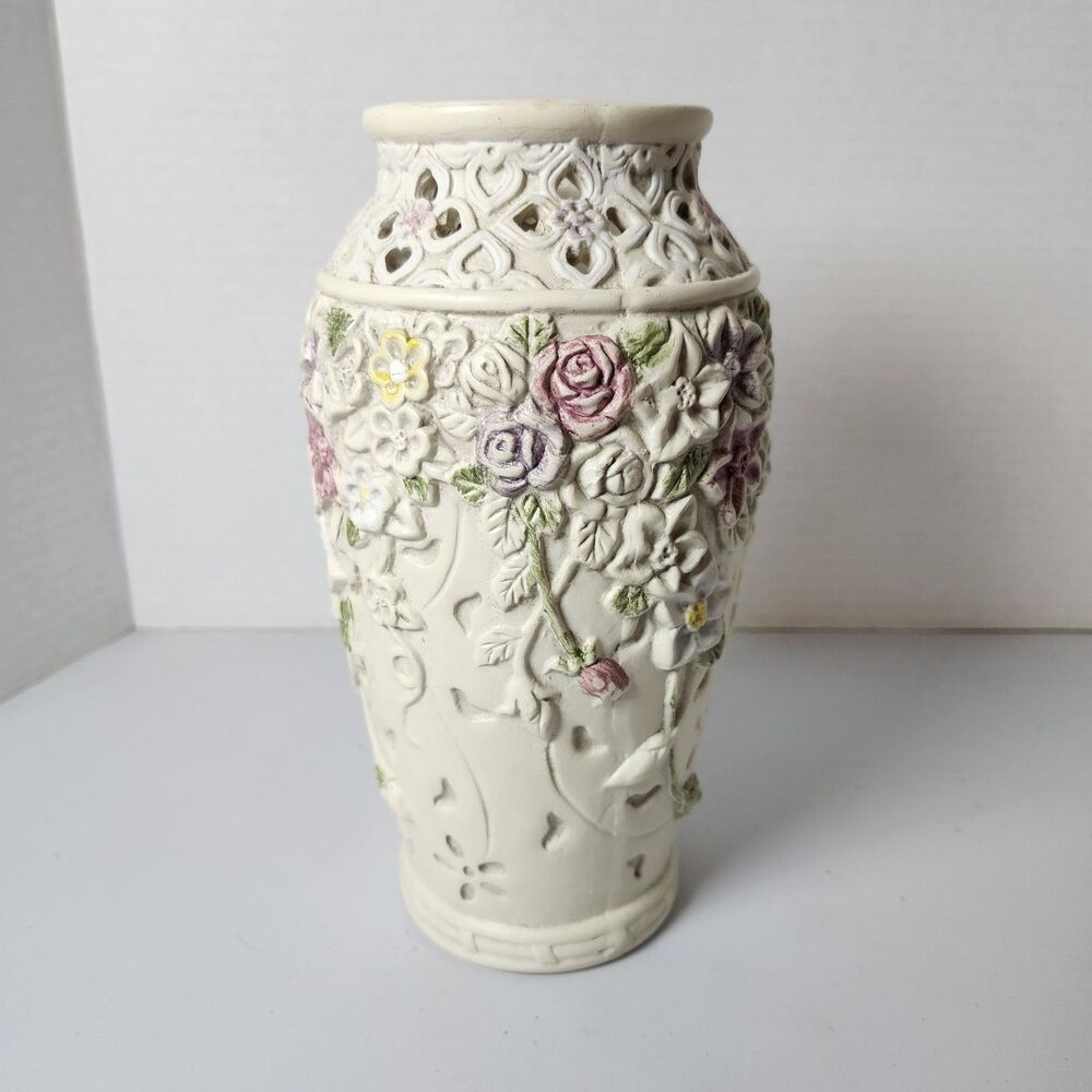 VINTAGE 8" VASE 3D FLOWERS FLORAL CUTOUT DESIGN